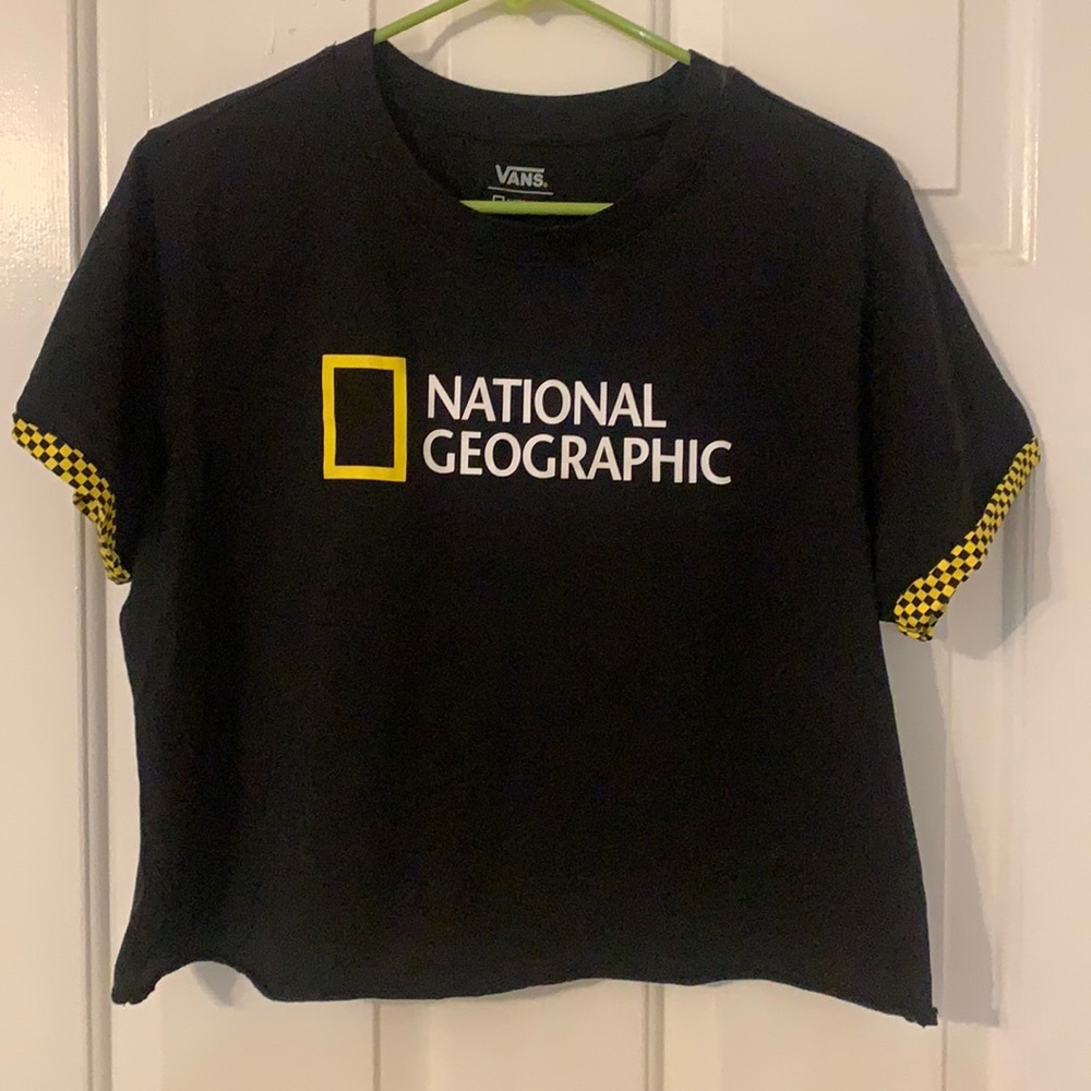 New without tag van National Geographic tee